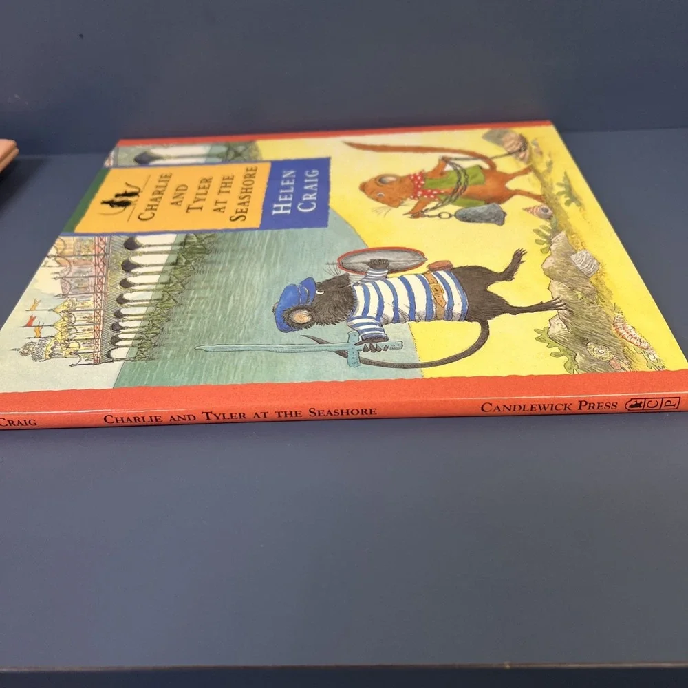 CHARLIE AND TYLER AT THE SEASHORE By Helen Craig‎ & Helen Craig - Hardcover 1995